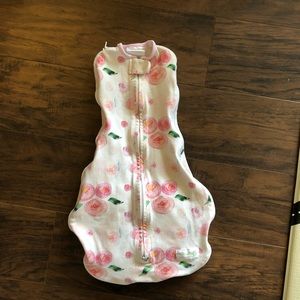 Woombie grow with me sleep sack/ swaddle